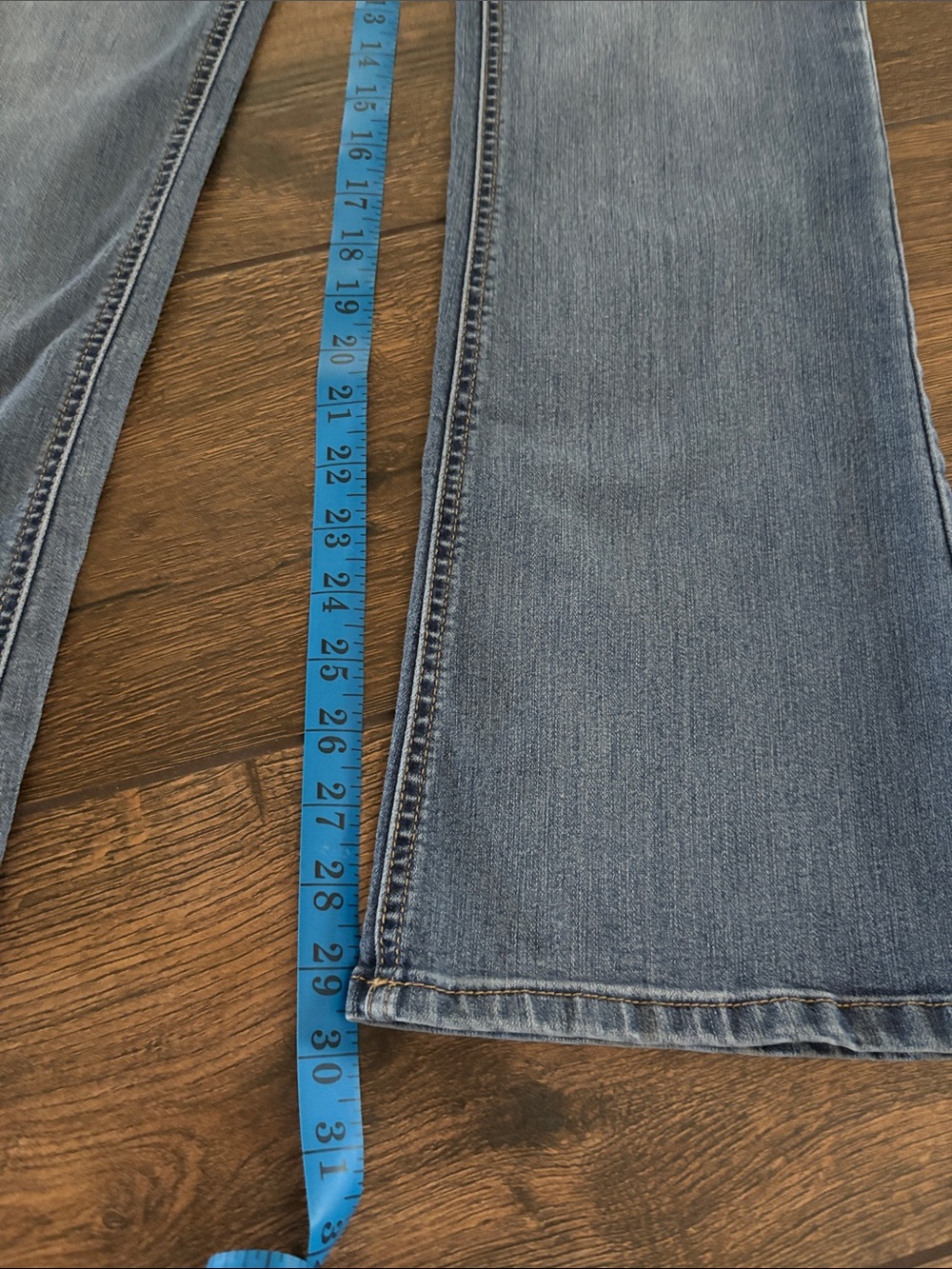 Democracy Itty Bitty Bootcut Jeans View 4